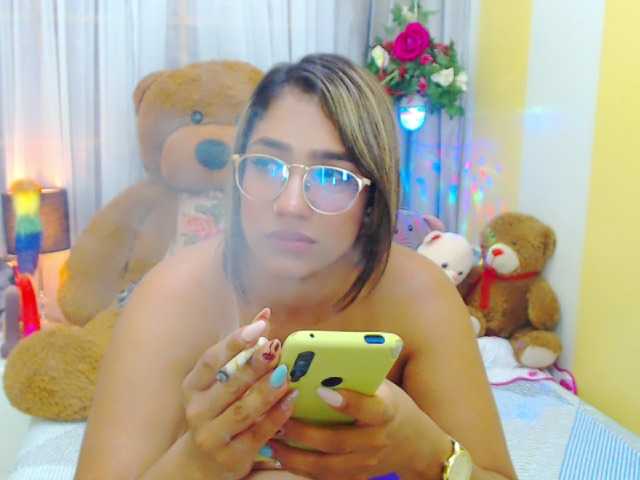 Live sex webcam photo for Eloveskamy #257530620