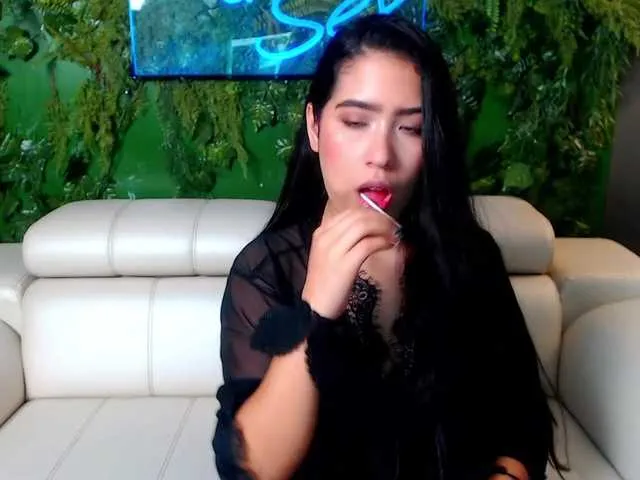 Live sex webcam photo for ManuelaFranco #241156917