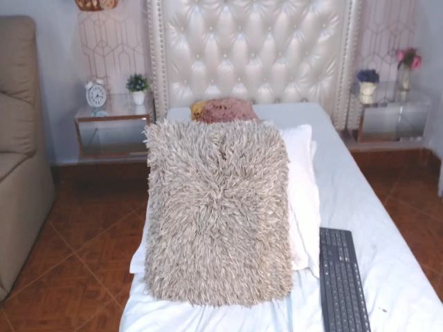 Live sex webcam photo for Rouse_bennett #264788118