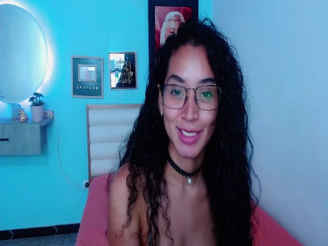 Live sex webcam photo for Jade_lee88 #259956278