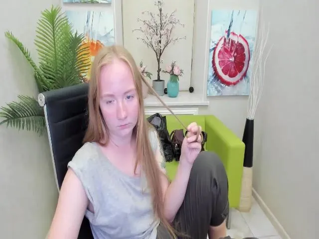 Live sex webcam photo for StunningKelly #258087267