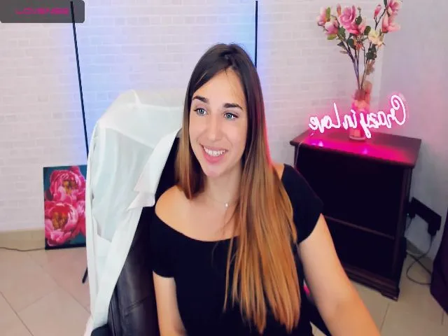 Live sex webcam photo for AnastashaGray #256780326