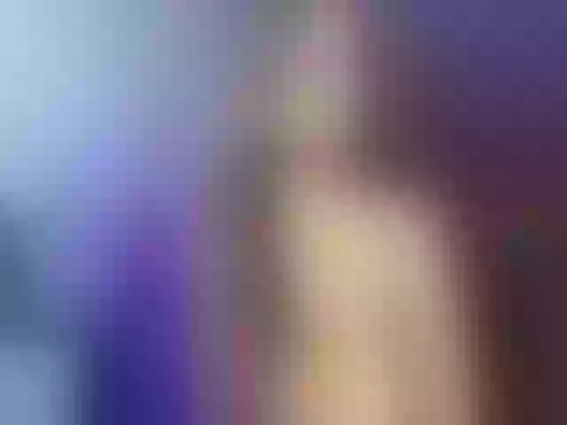 Live sex webcam photo for Mmm0nica #254412926