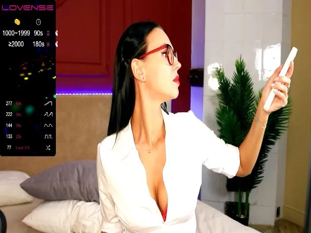 Live sex webcam photo for Jenny__WOW #258051816