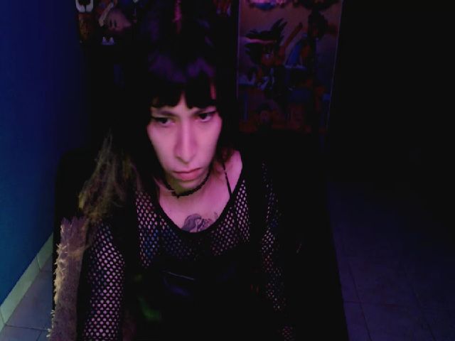 Live sex webcam photo for umaru_michae #254064101