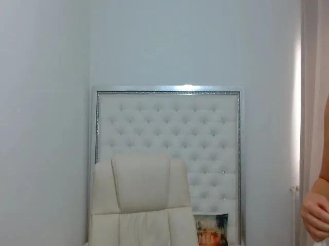 Live sex webcam photo for Eryka_joy #263524258