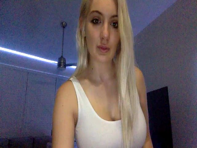 Live sex webcam photo for Sammy_gray #262947521