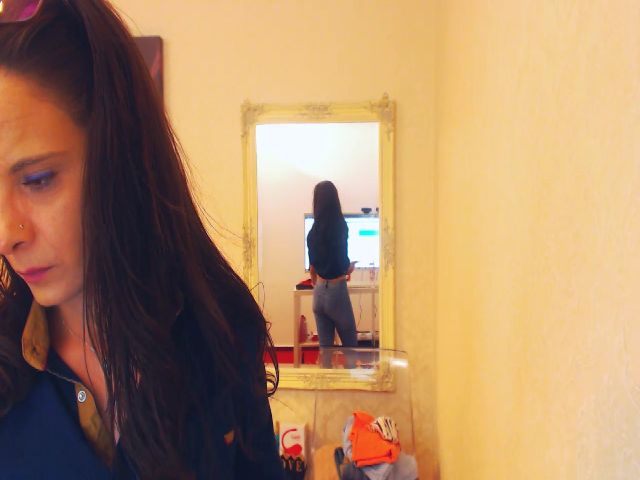 Live sex webcam photo for AlishaPacari #260337821