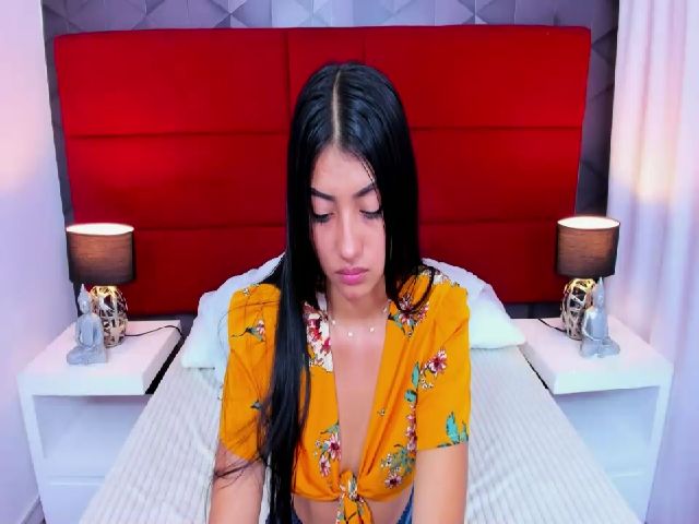 Live sex webcam photo for Chanel_broke #255043993