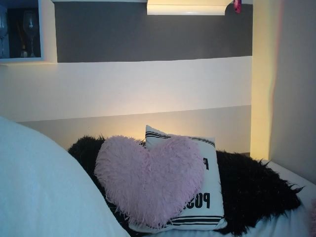 Live sex webcam photo for SUSYBALE #258768681