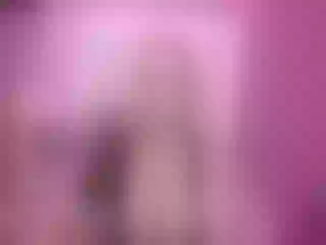 Live sex webcam photo for PtiMermaid #261179432