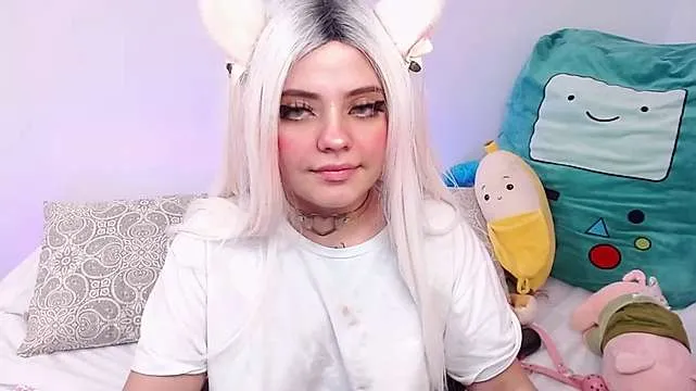 Live sex webcam photo for MillaVolkov #244897191