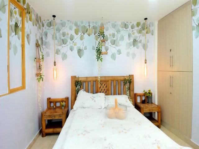 Live sex webcam photo for Prettypervyyx #262537001