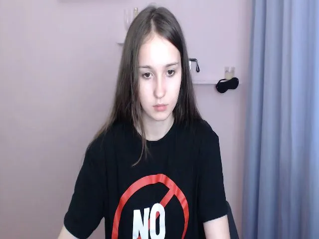 Live sex webcam photo for CuddliesKriss #256896865