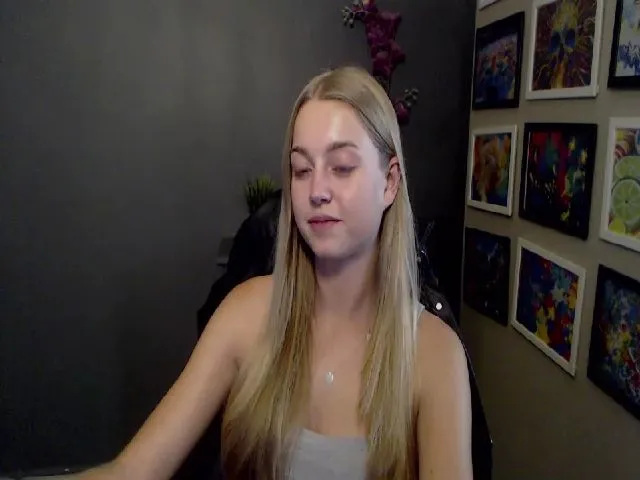 Live sex webcam photo for LUSTerica #260595344