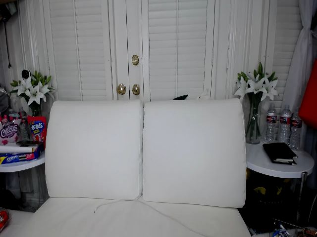 Live sex webcam photo for SandraGPopa #262579210