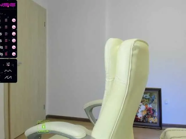 Live sex webcam photo for LoveLama #241073108