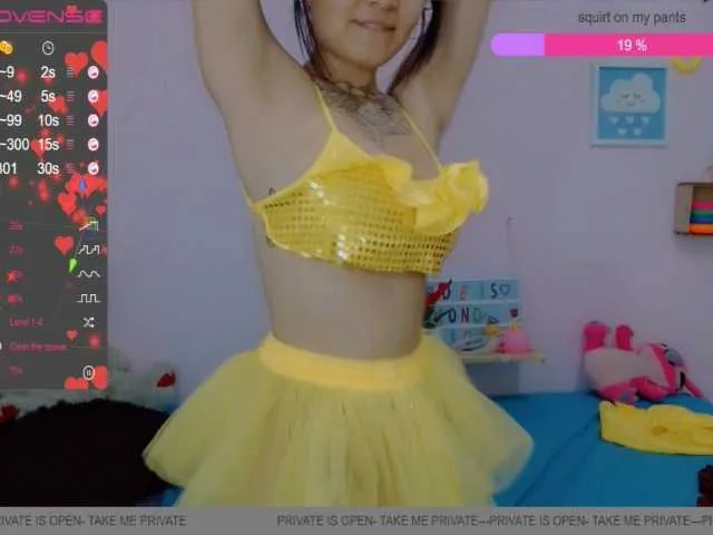 Live sex webcam photo for orianasabatil #246778297