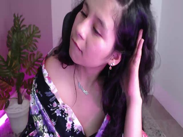 Live sex webcam photo for Wanda_3 #259990221