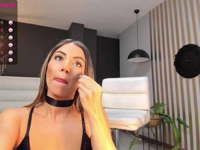 Live sex webcam photo for ZoePresley #241294446