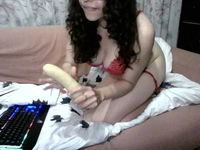 Live sex webcam photo for sharonnikol #245316647