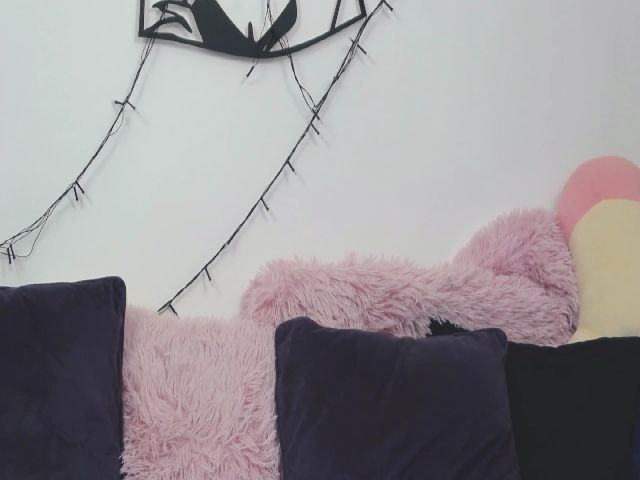 Live sex webcam photo for Jessie_Thomas #254422219