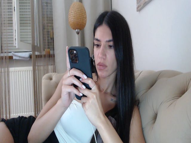 Live sex webcam photo for SashaLopez #257142335