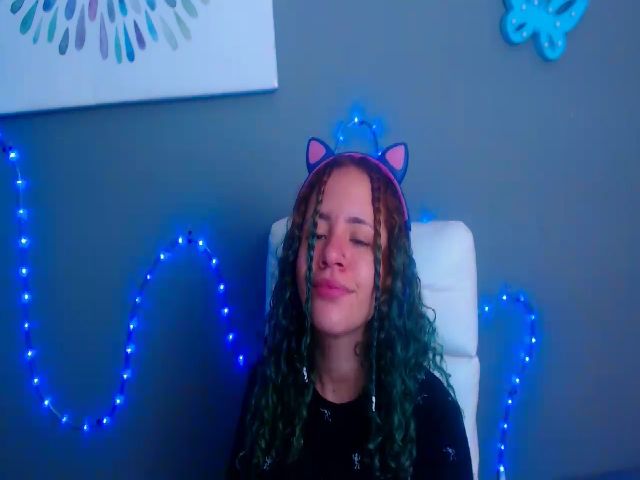 Live sex webcam photo for Tattiana_love #264700755