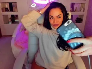 Live sex webcam photo for RayLenee #240792309
