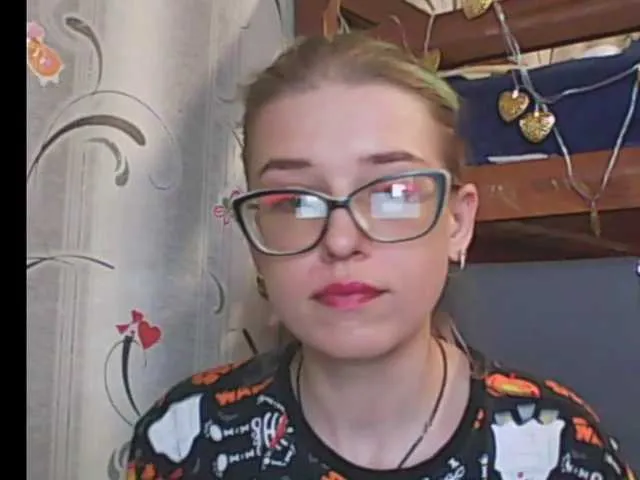 Live sex webcam photo for malvinella #241330288