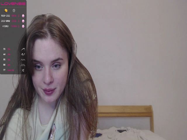 Live sex webcam photo for AliceSins1 #260861538