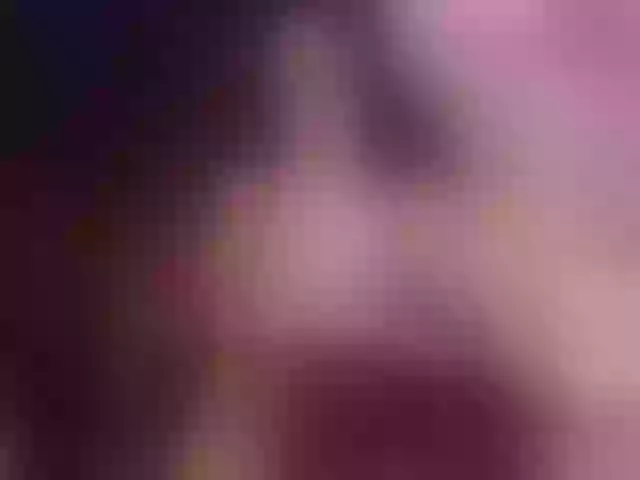 Live sex webcam photo for Miah_Peach #262974680