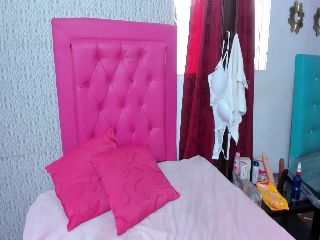 Live sex webcam photo for laura_1_ #251896803