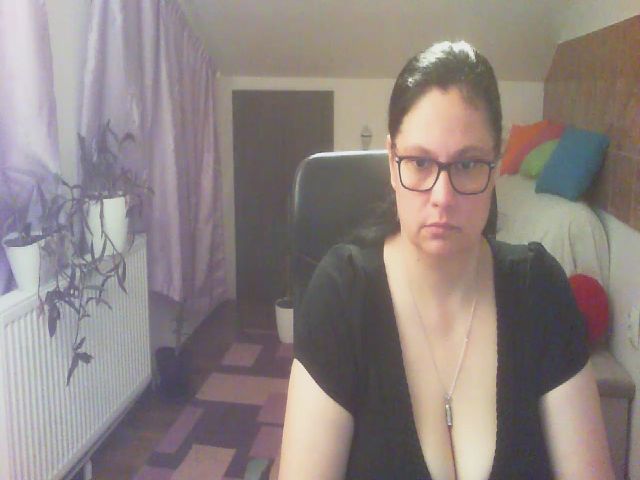 Live sex webcam photo for boosty4you #254251537