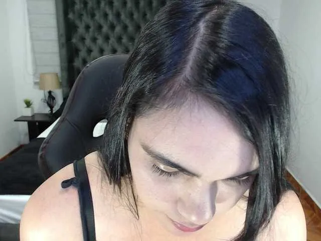 Live sex webcam photo for AliceRoss #264599386