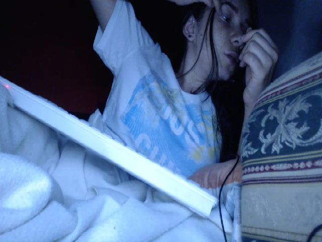 Live sex webcam photo for Joanne7 #255835176