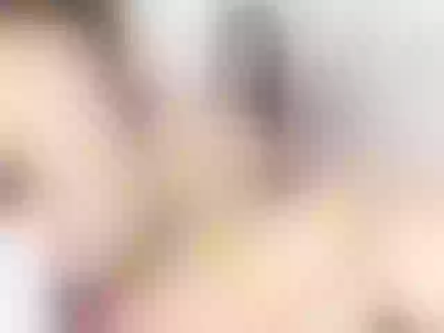 Live sex webcam photo for StormiSquirt #252587492