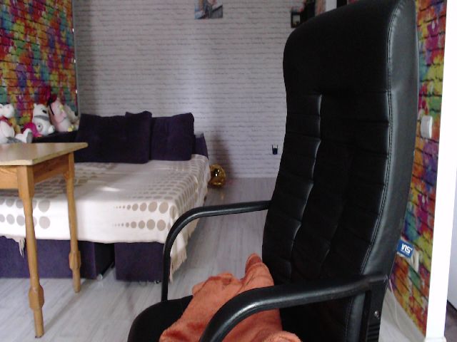 Live sex webcam photo for Kelly_Winter_ #253127051