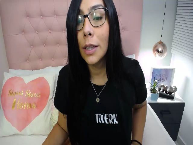 Live sex webcam photo for ema_zz #263533081