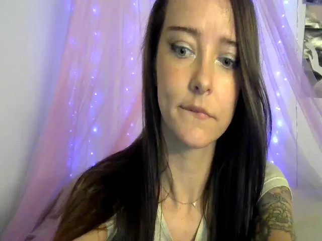 Live sex webcam photo for miuw_miuw #264736352