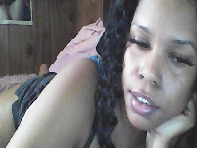 Live sex webcam photo for Pinkrackz100 #255430151