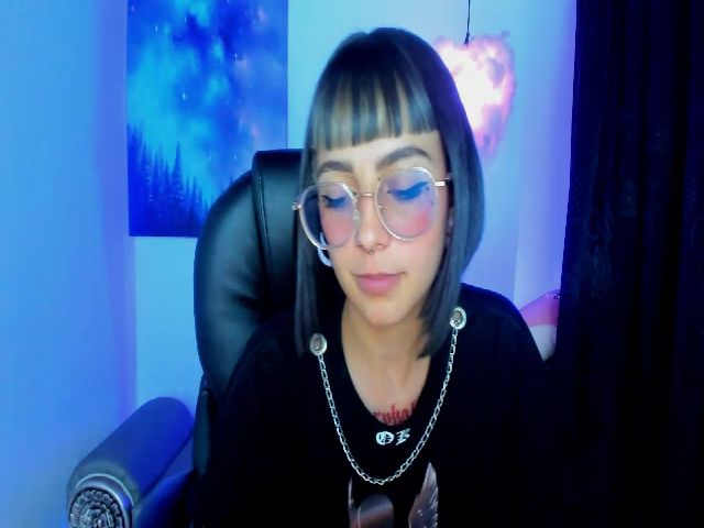 Live sex webcam photo for Angelsiinner #258750193