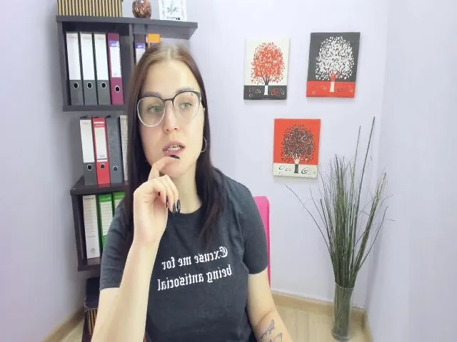 Live sex webcam photo for EvaMild #252930386