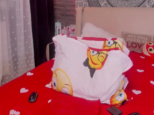 Live sex webcam photo for Hotschocolate #257099766