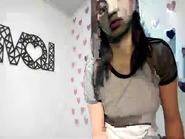 Live sex webcam photo for Roseann__ #260113351