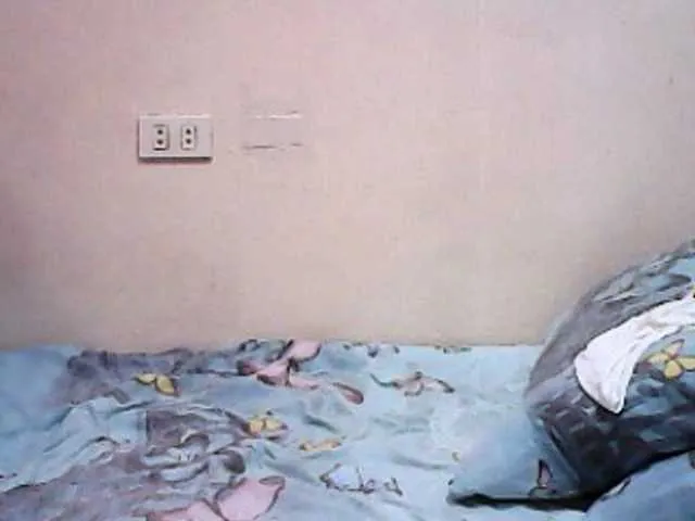 Live sex webcam photo for hotjen18 #241811112