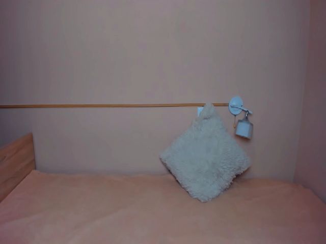 Live sex webcam photo for RoxyRoxe #255410537