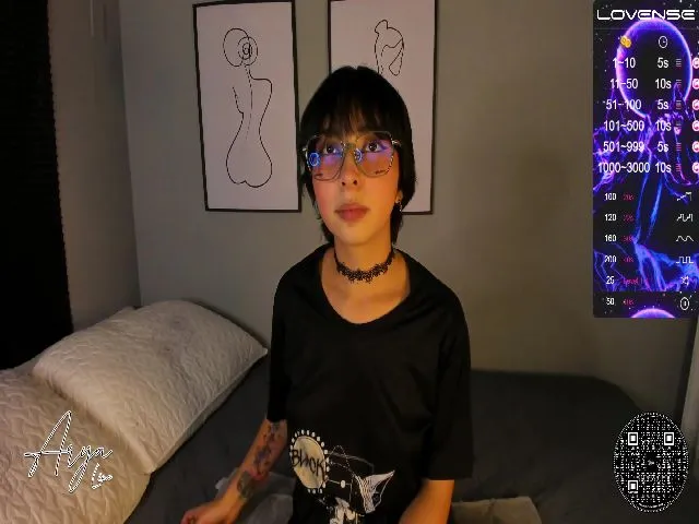 Live sex webcam photo for Arya_Line #252455812