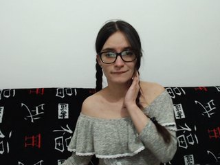 Live sex webcam photo for AshleyHottie #240599117