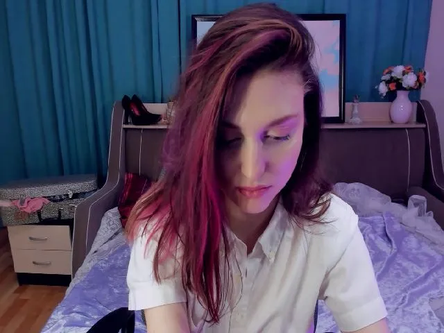 Live sex webcam photo for MadFrau #260308307